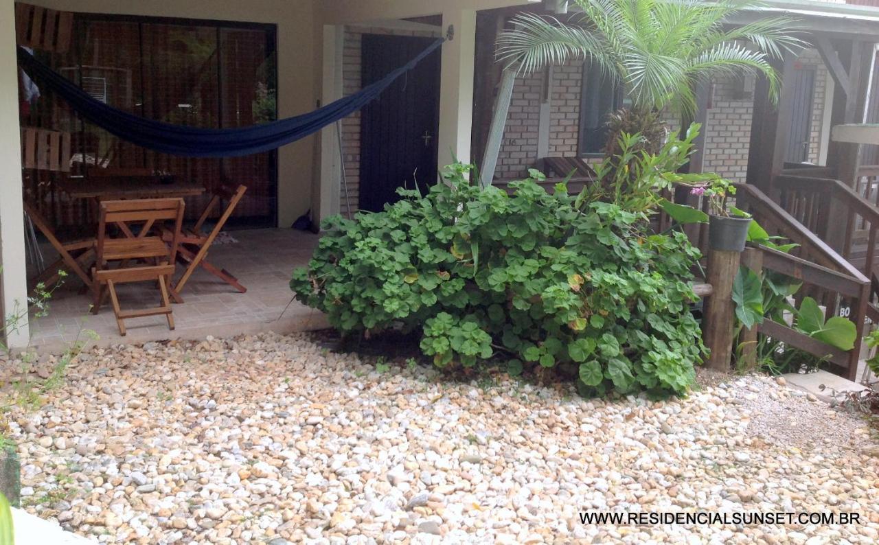 Residencial Sunset Aparthotel Bombinhas Bagian luar foto
